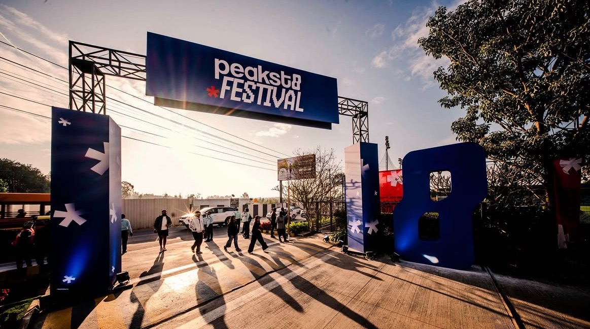 peakst8 Festival — the entrance arch at first light